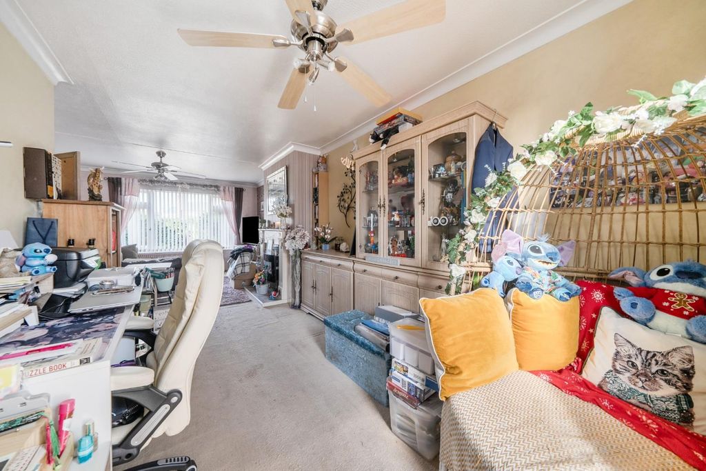 Property photo 3 of 19 1420054-18-69A715B57292d.Jpg