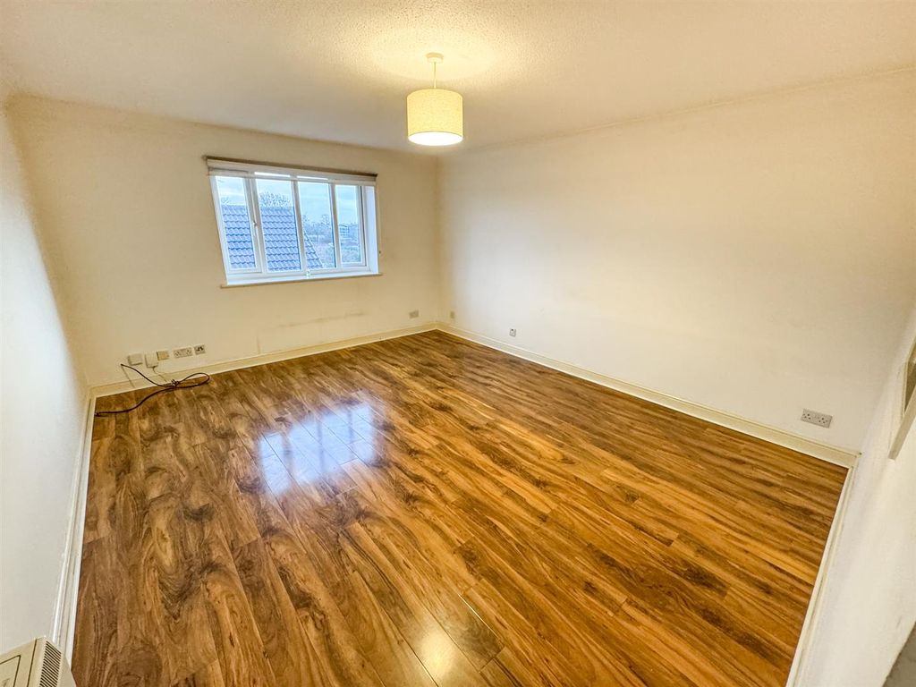 Property photo 2 of 16 Img_3147.Jpg