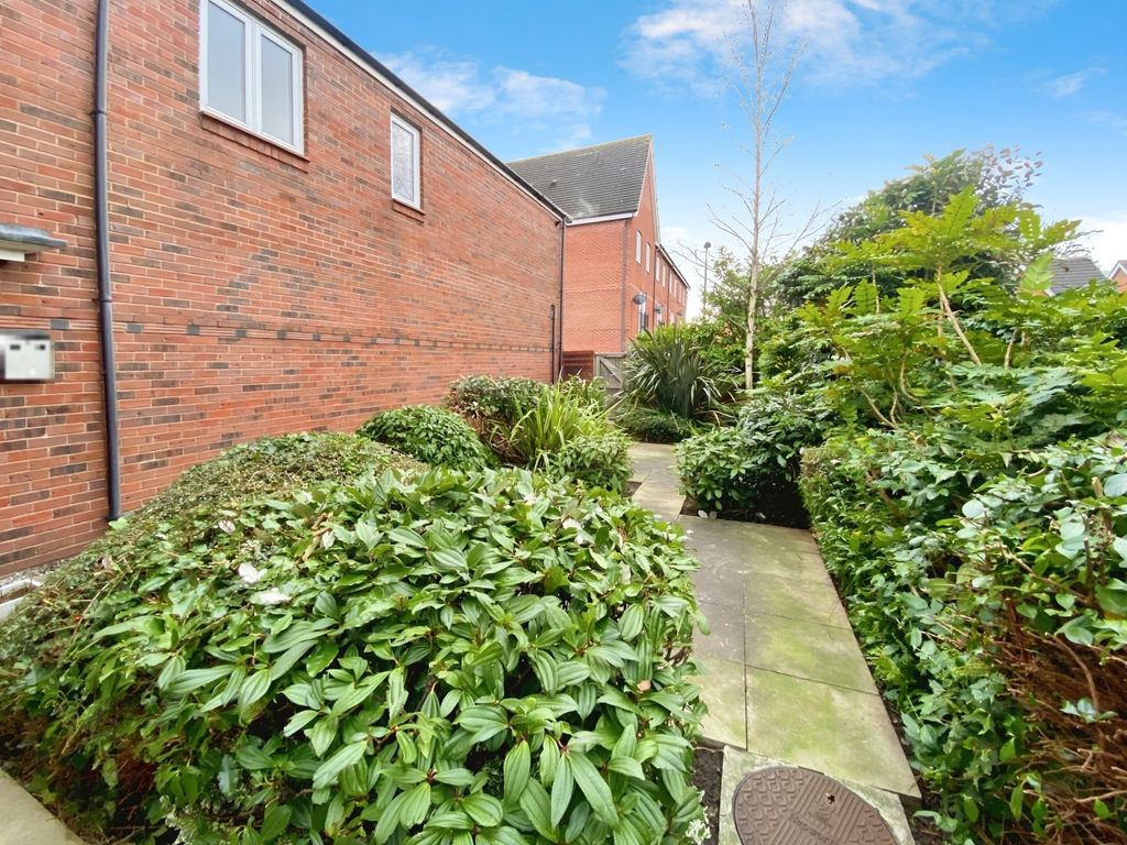 Property photo 3 of 12 Picture No. 24