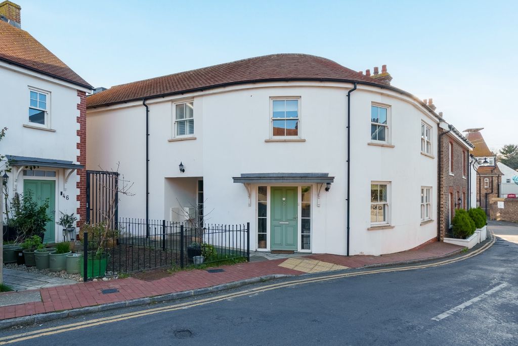 Property photo 1 of 19 2982660