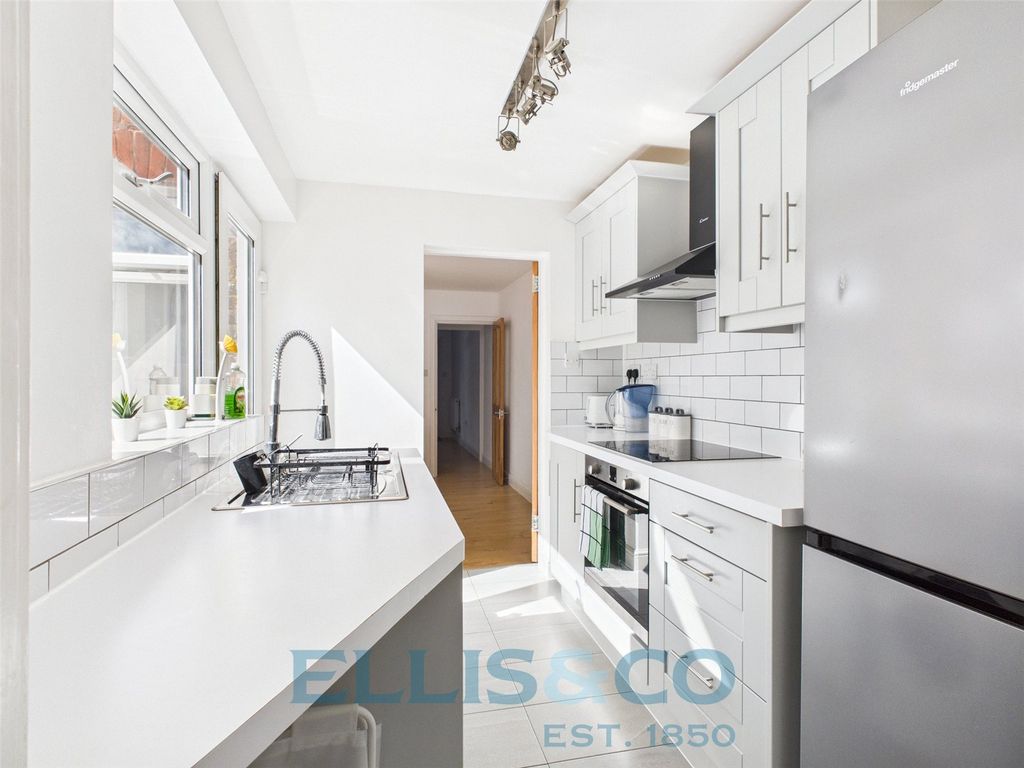 Property photo 3 of 11 Picture No. 05