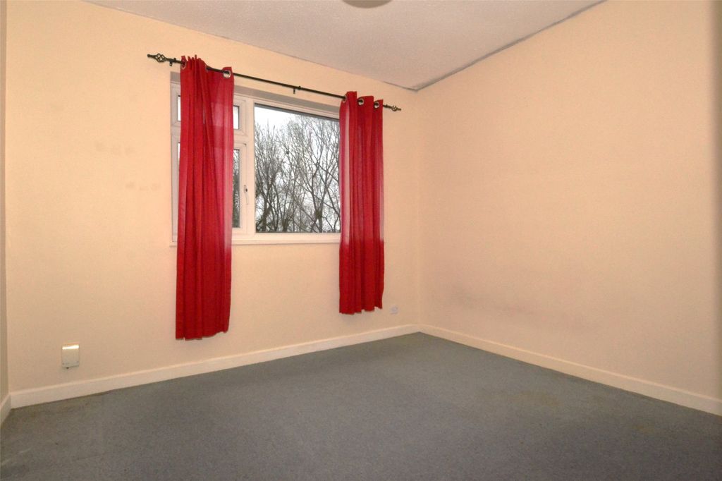 Property photo 3 of 11 Picture No. 18