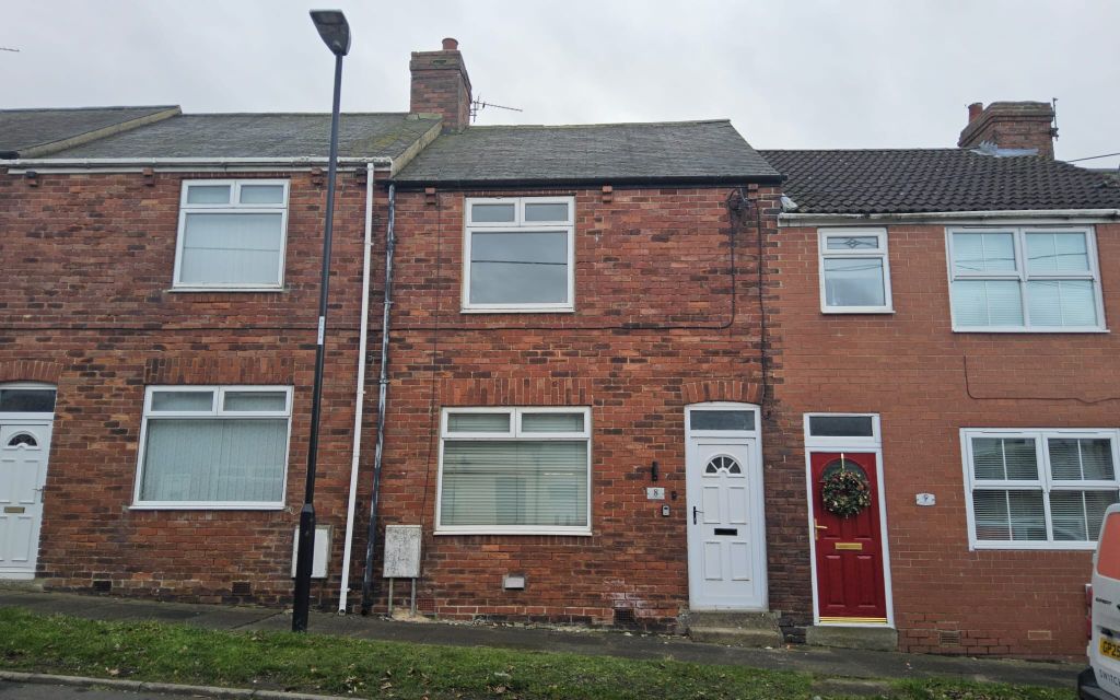 Property photo 2 of 17