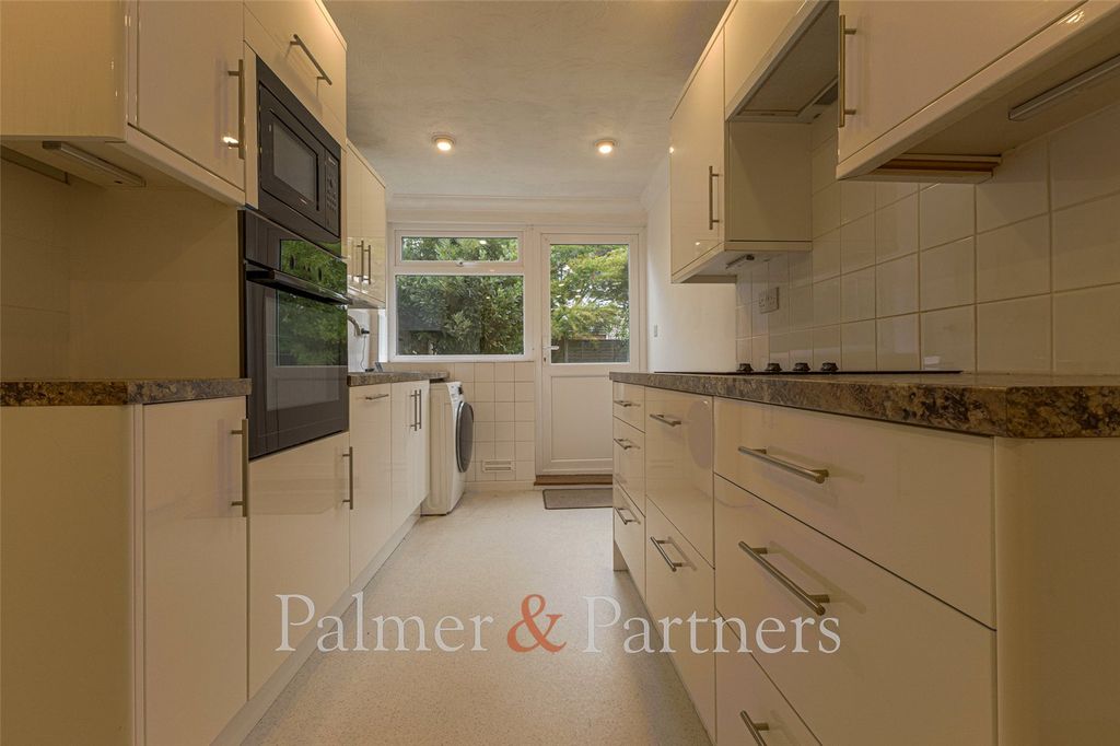 Property photo 2 of 11 Picture No. 38
