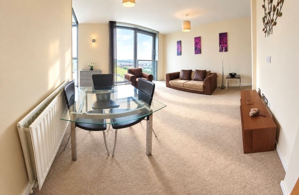 Property photo 1 of 4
