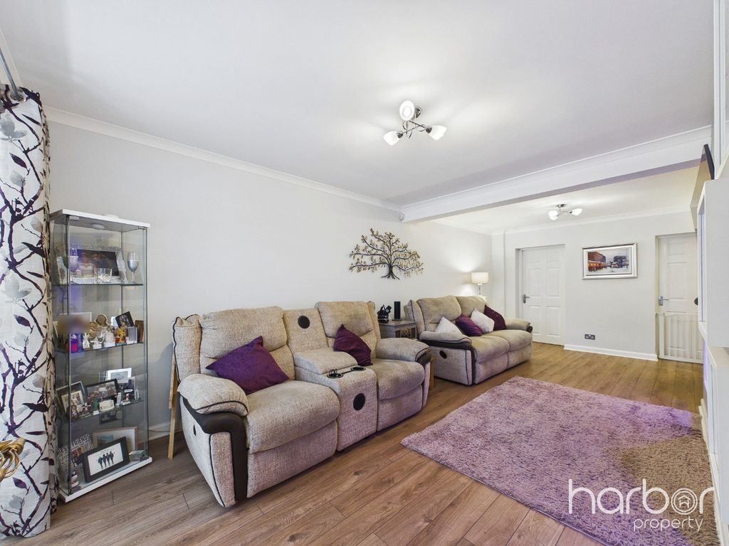 Property photo 2 of 30 5569123