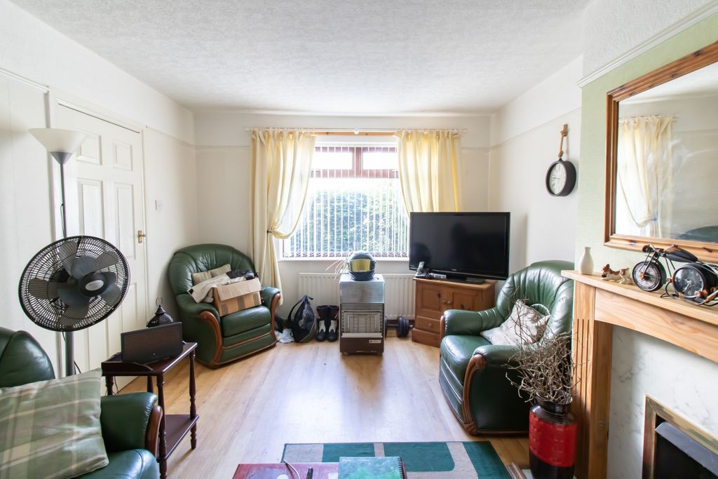 Property photo 2 of 12 Image 1