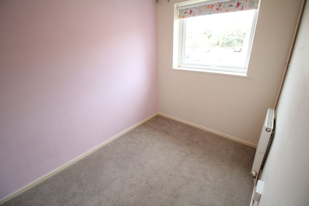 Property photo 3 of 13 Bedroom 2