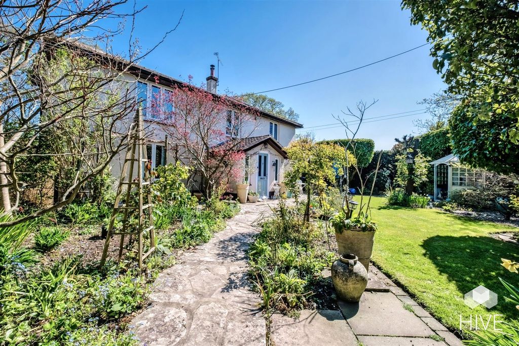 Property photo 1 of 34