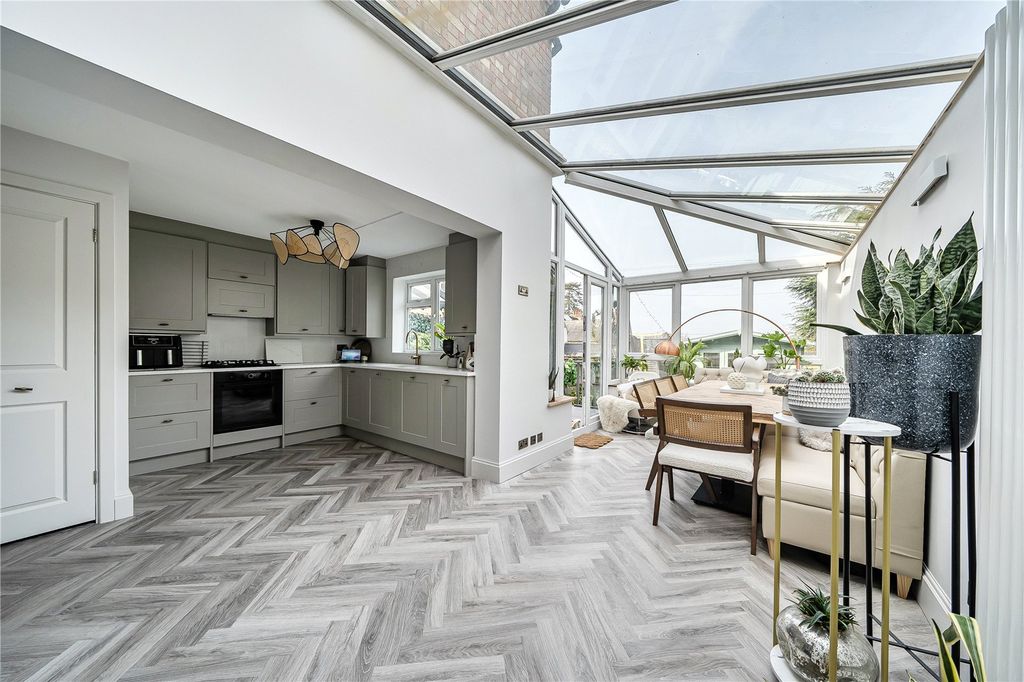 Property photo 2 of 15 Picture No. 02