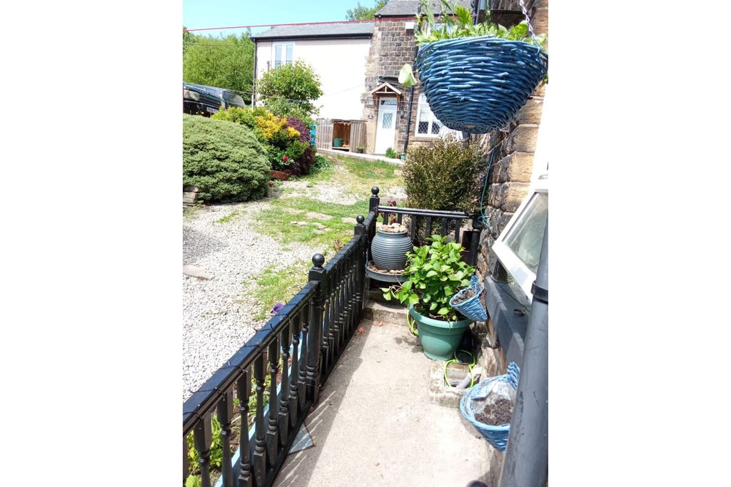 Property photo 2 of 16