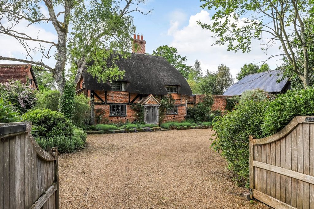 Property photo 1 of 18 Sharpes Farm