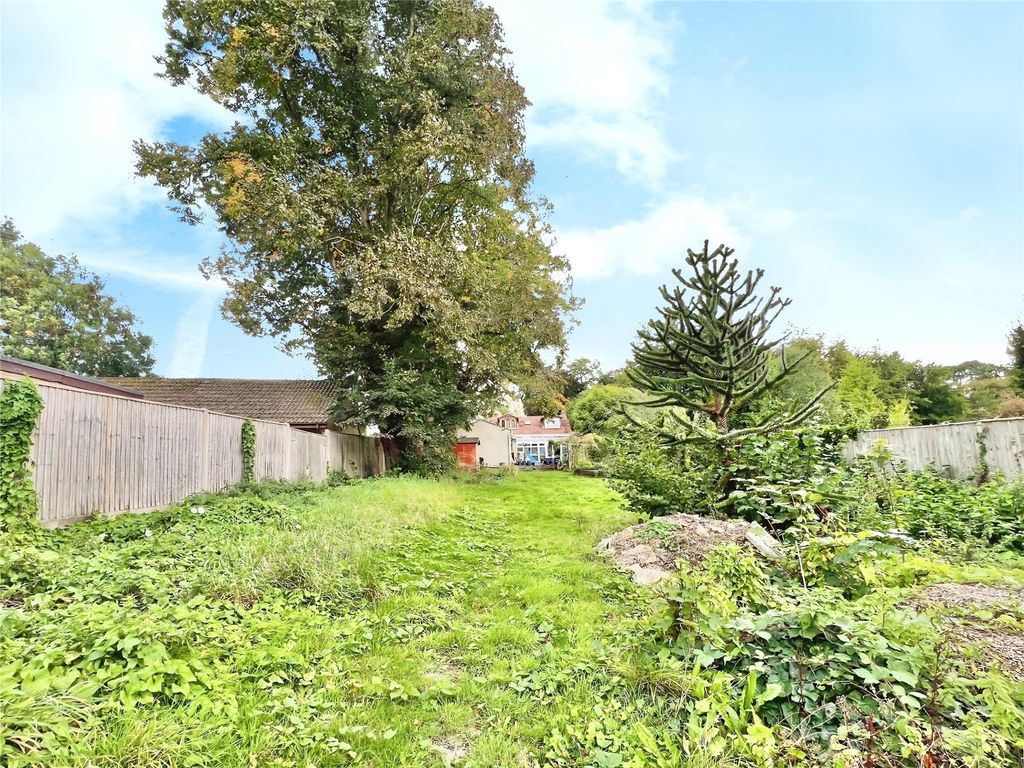 Property photo 2 of 11 #Yourmoveswanley