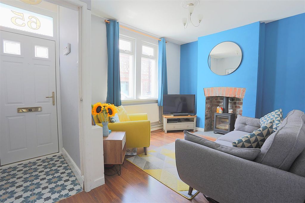 Property photo 1 of 15