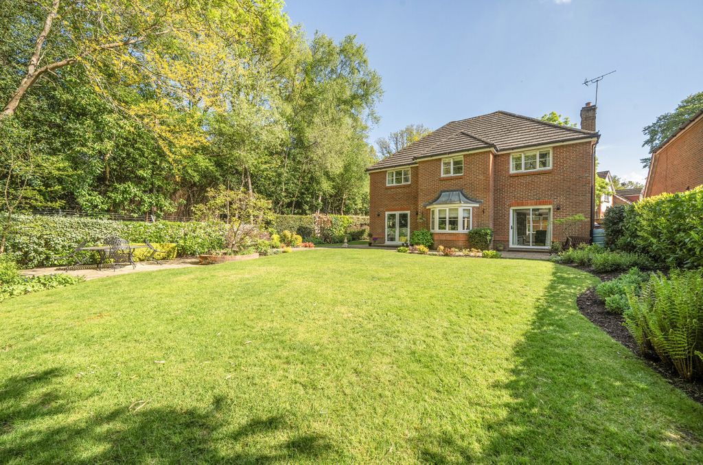 Property photo 2 of 19 1453325-9-69F0d10...