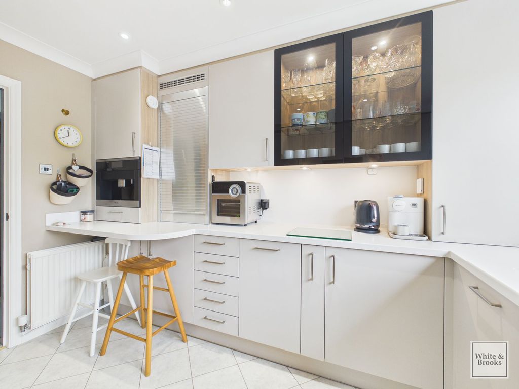 Additional image 18 of 3 bed flat for saleCraigweil Manor, Aldwick PO21