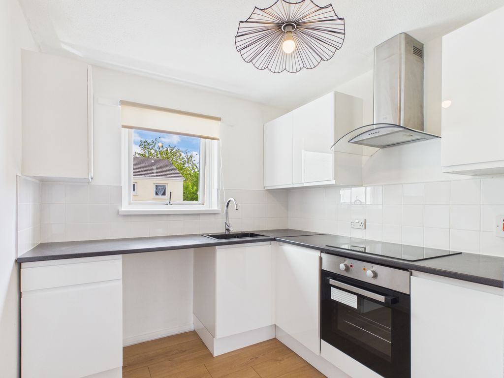 Property photo 2 of 9 Kitchen