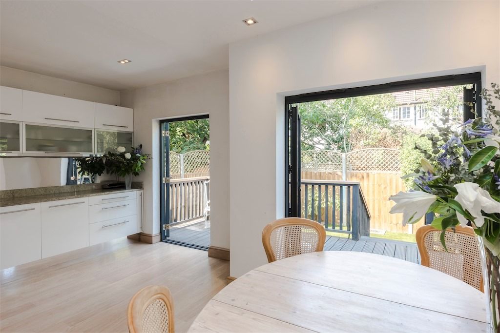 Property photo 3 of 14 4467592