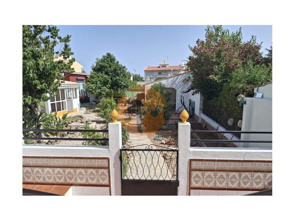Property photo 1 of 26 3 Bedroom Townhouse With Basement, Private Garden And Outdoor Space To Enjoy With Family