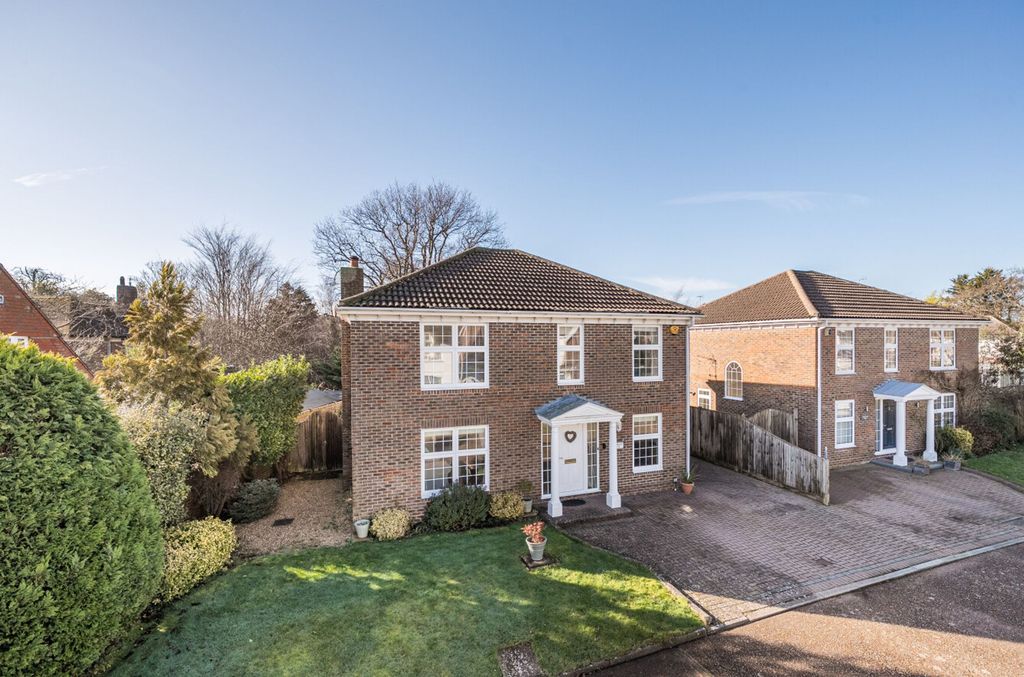 Property photo 1 of 23