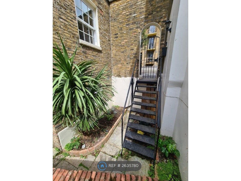 Property photo 3 of 8 Own Entrance