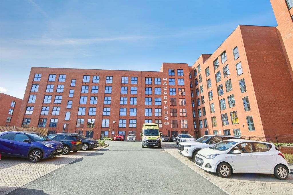 Property photo 1 of 15