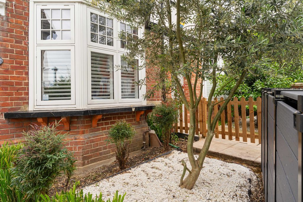 Property photo 2 of 23 External