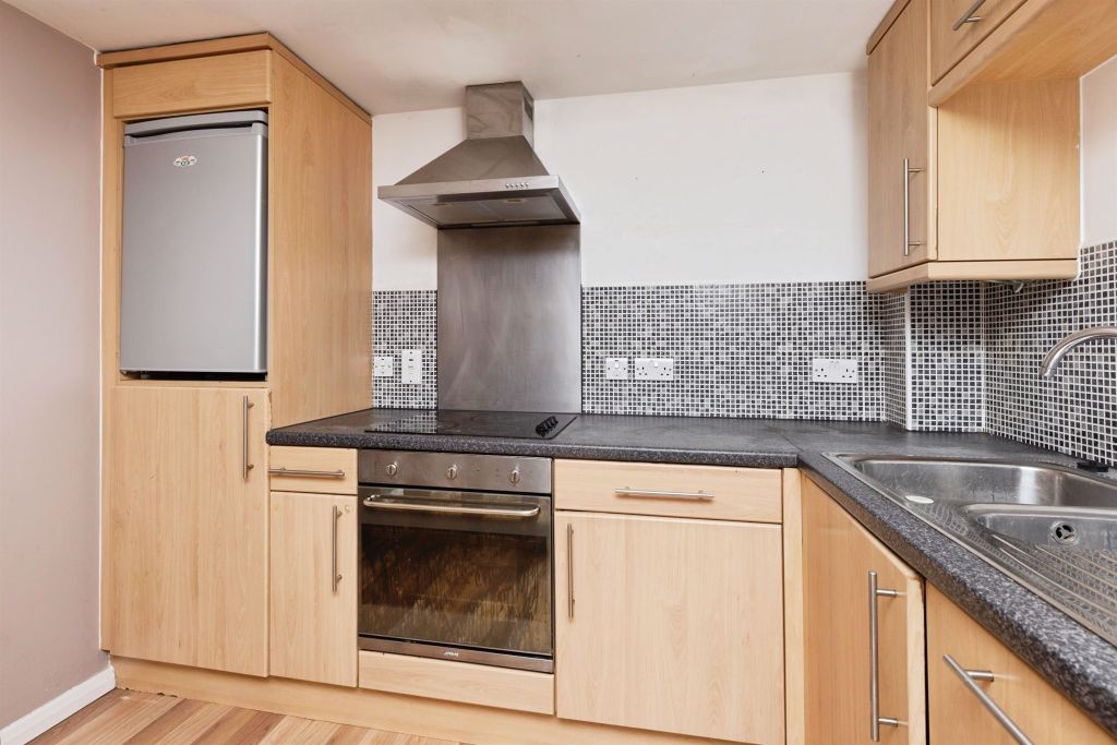 Property photo 2 of 13