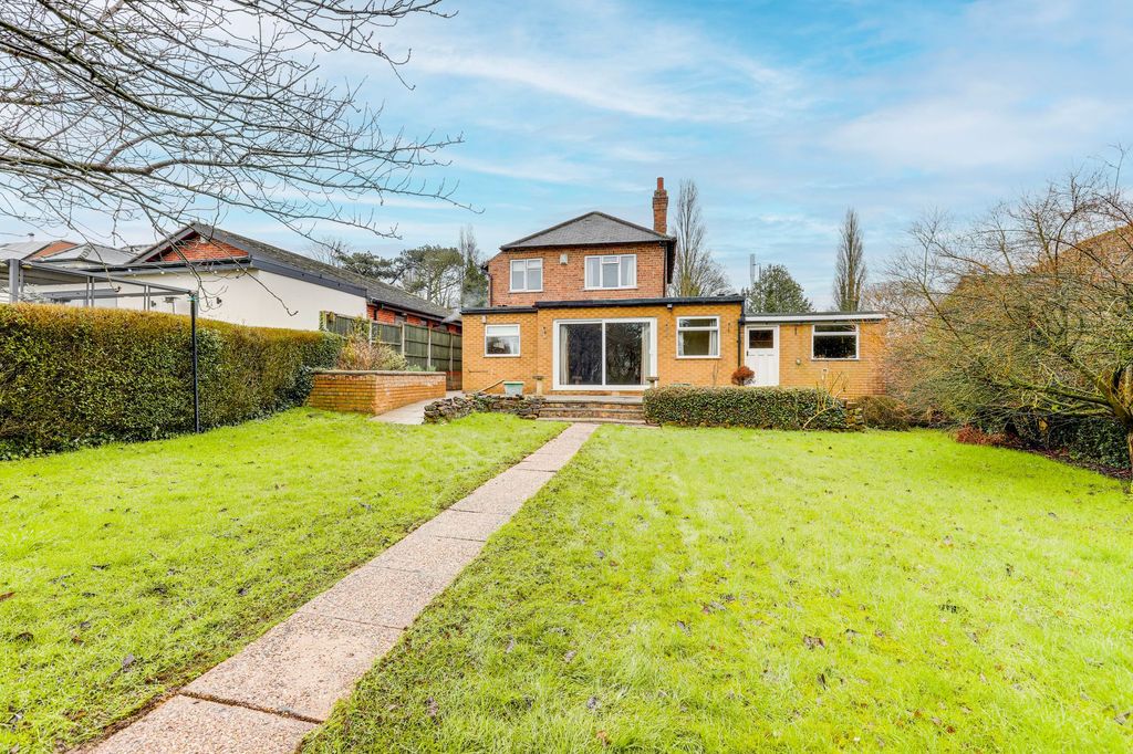 Property photo 2 of 23