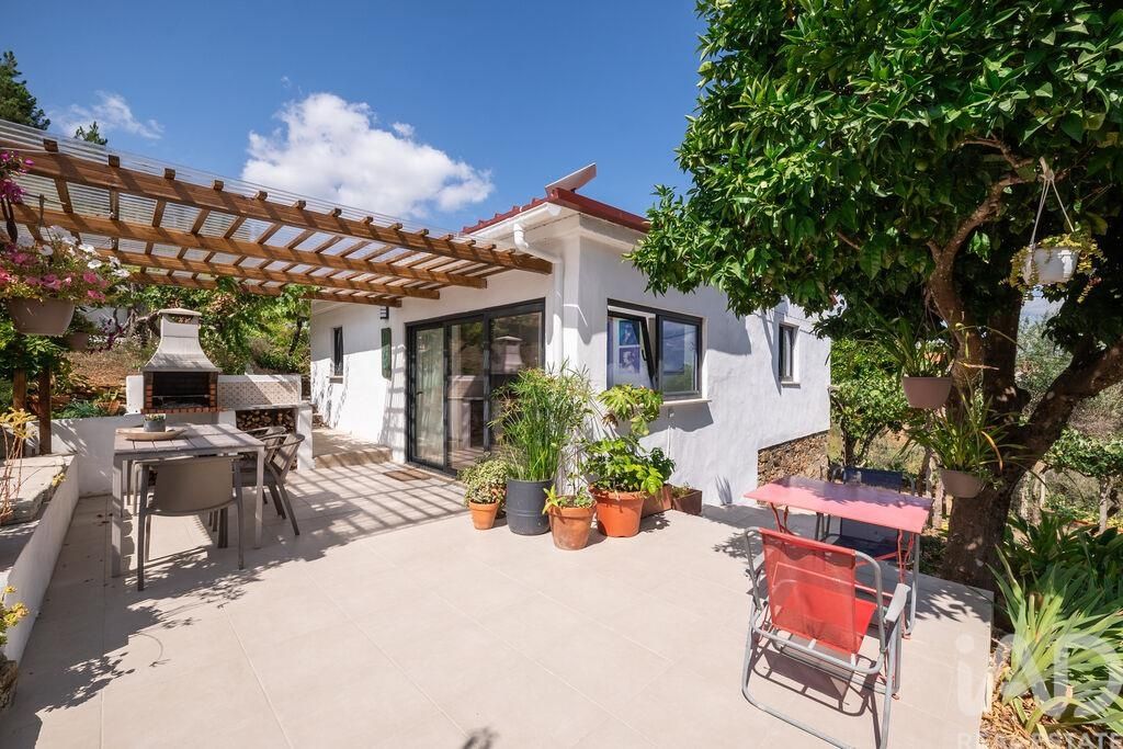 Property photo 1 of 37