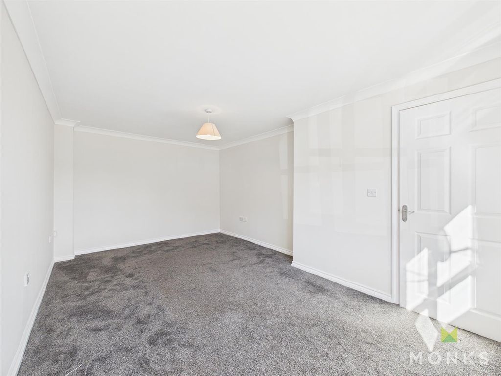 Property photo 3 of 14 Cam01420G0-Pr0742-Still003.Jpg