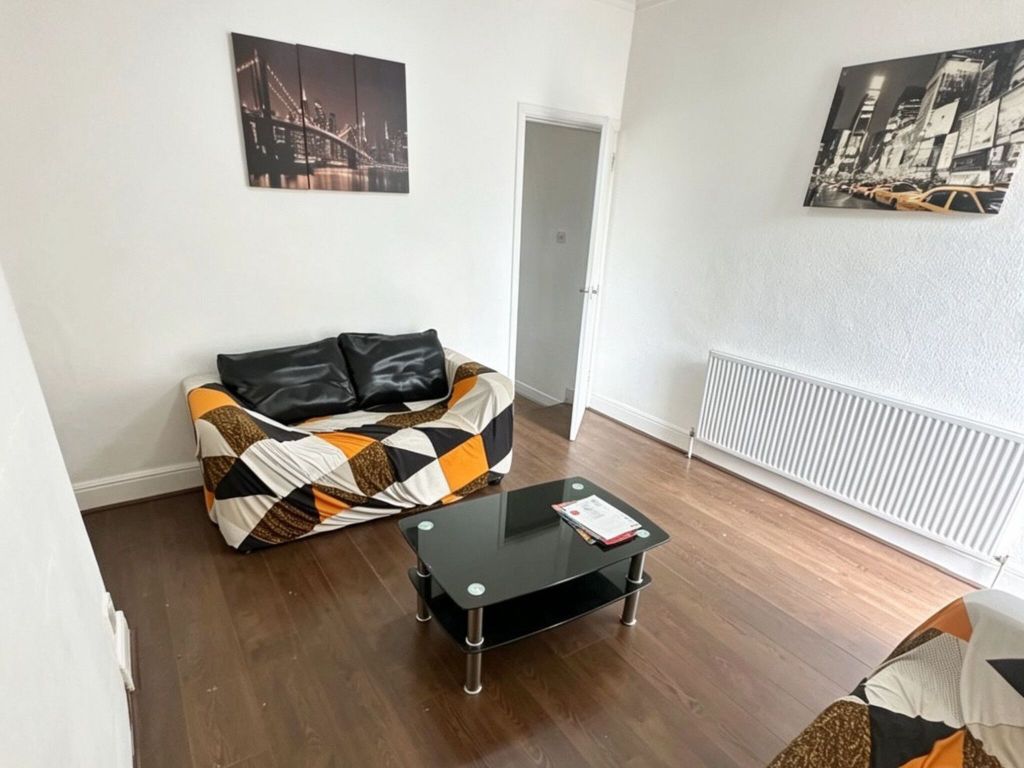 Property photo 1 of 4