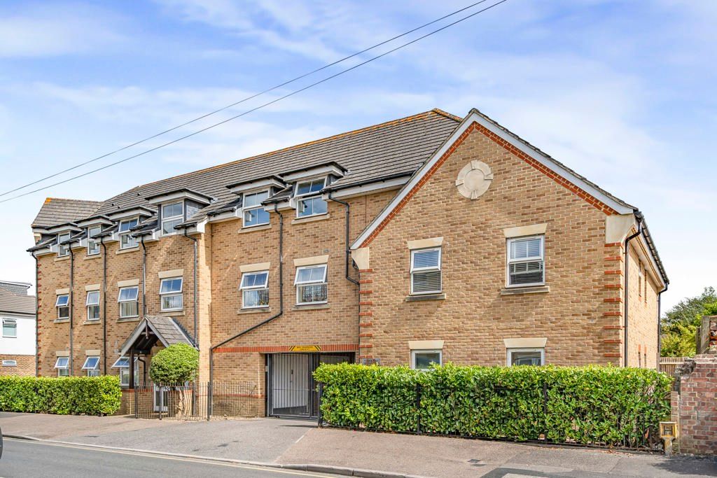 Property photo 1 of 15 Exterior