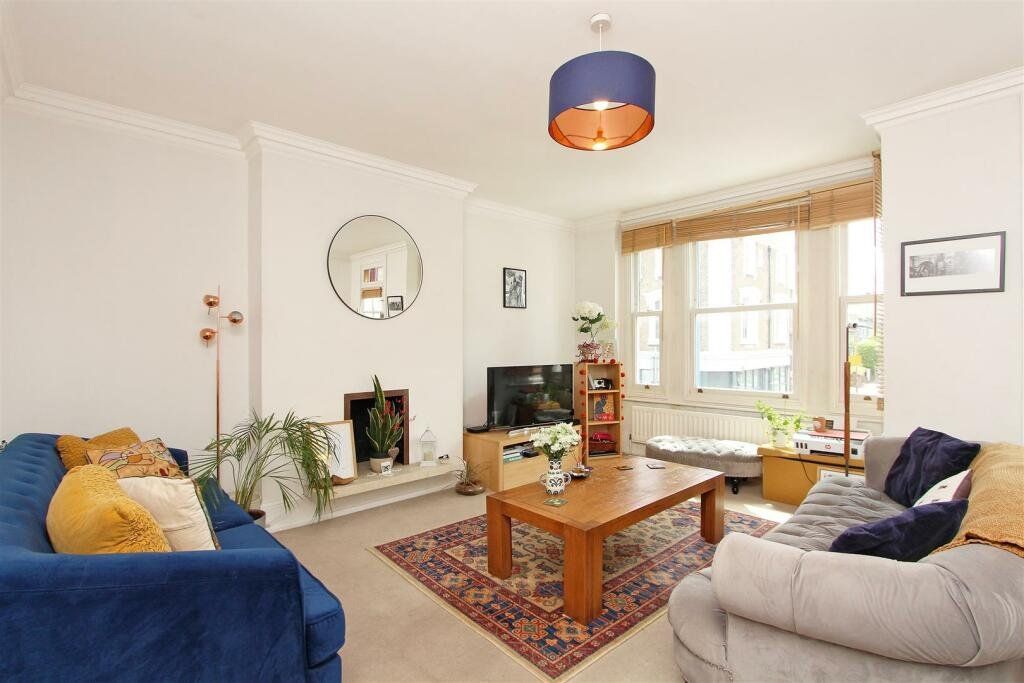 Property photo 1 of 8
