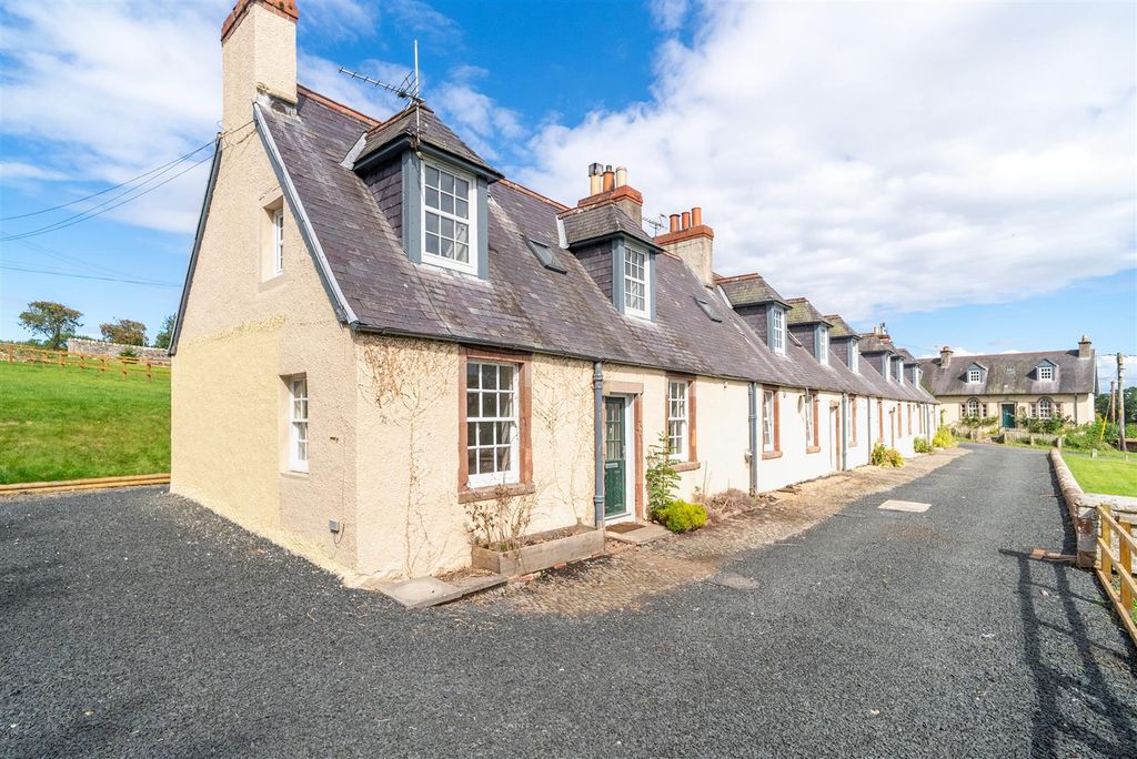 Property photo 1 of 17 7_Clintmains_Cottages-03.Jpg