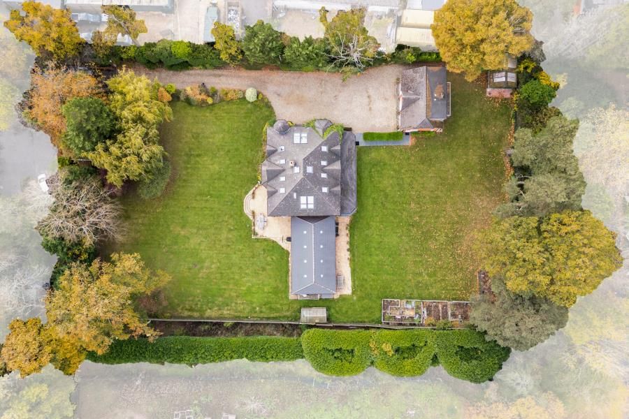 Property photo 3 of 25