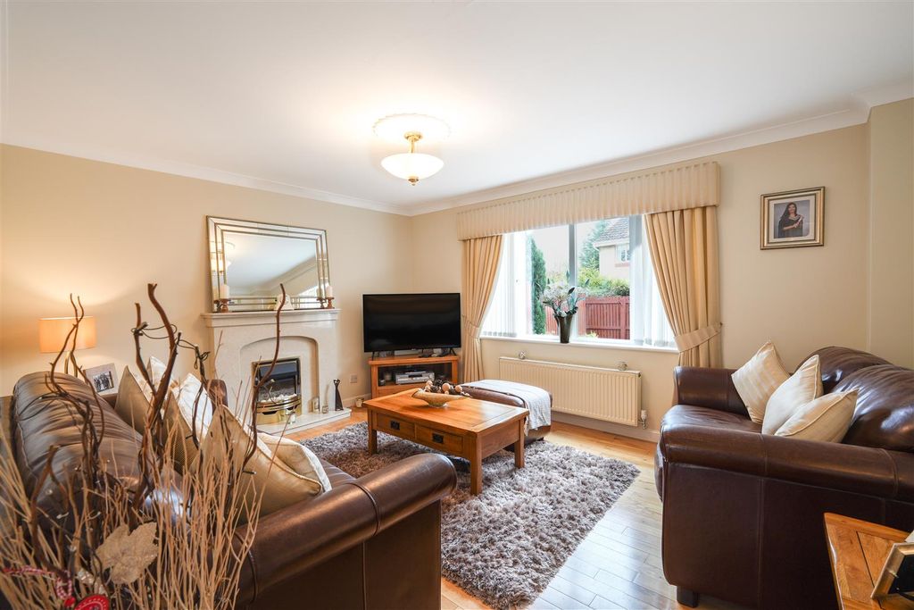 Property photo 3 of 24 Lounge-1.Jpg