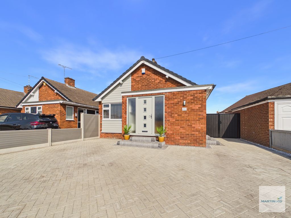 Property photo 1 of 20 Cam03394G0-Pr0528-Still029