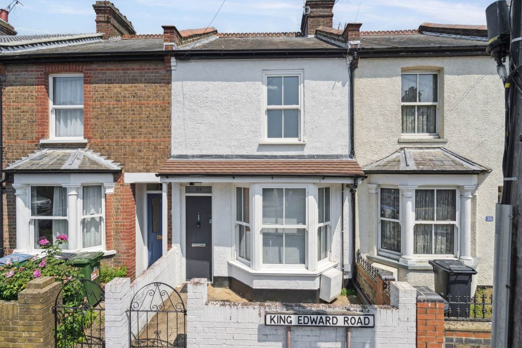 Property photo 1 of 11