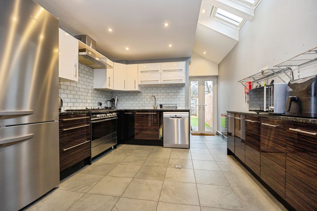 Property photo 2 of 15 Pbox-Img.Jpg