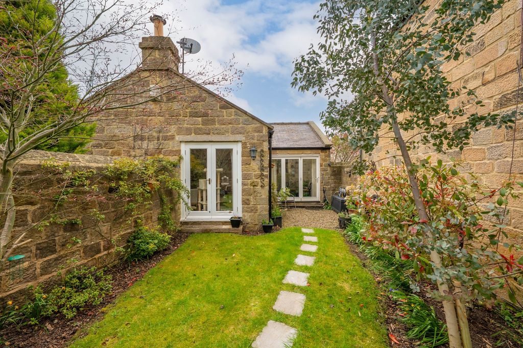 Property photo 3 of 22