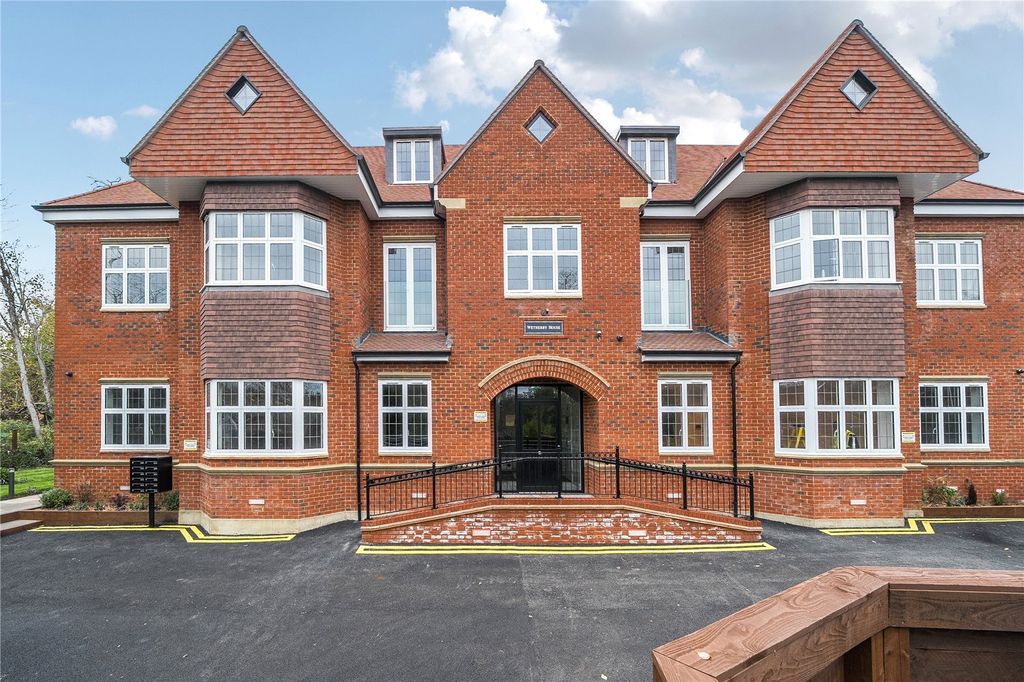 Property photo 1 of 20 Picture No. 02