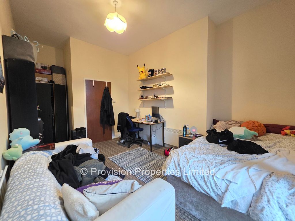 Property photo 2 of 5 Photo