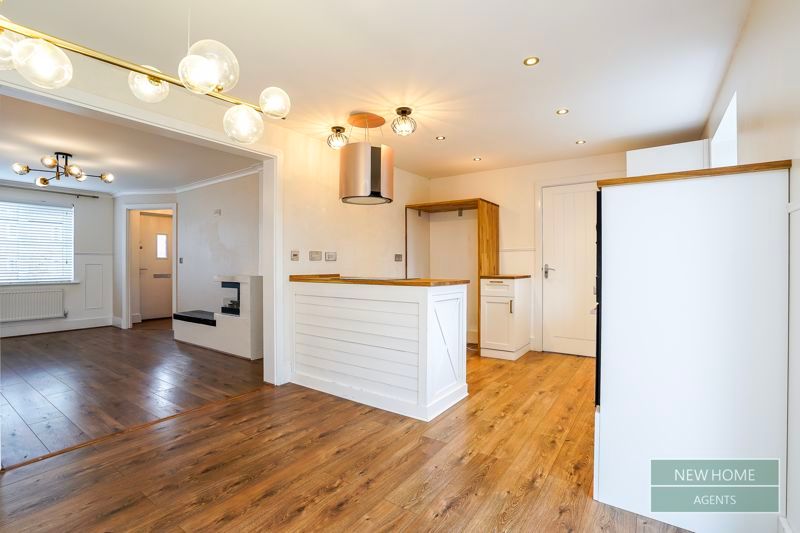 Property photo 2 of 28 Photo 11