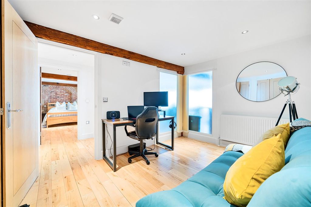 Additional image 12 of 2 bed flat for saleAnchor Terrace, Quay Hill, Penryn TR10