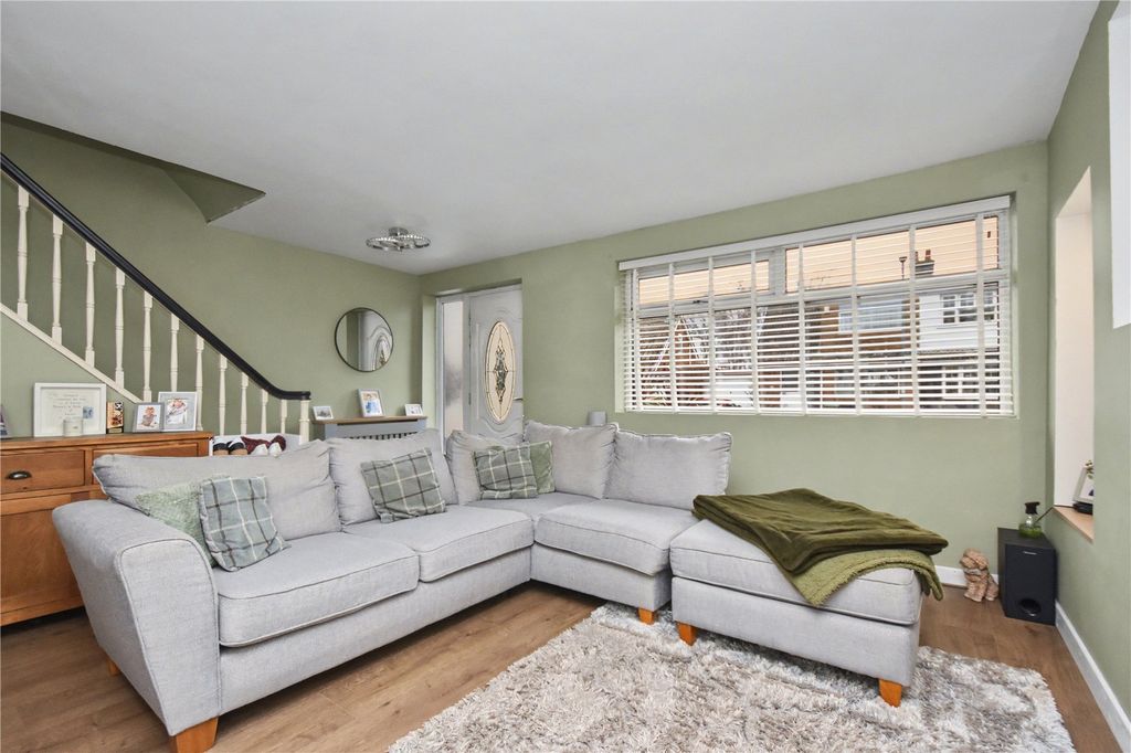 Property photo 2 of 12 Picture No. 10