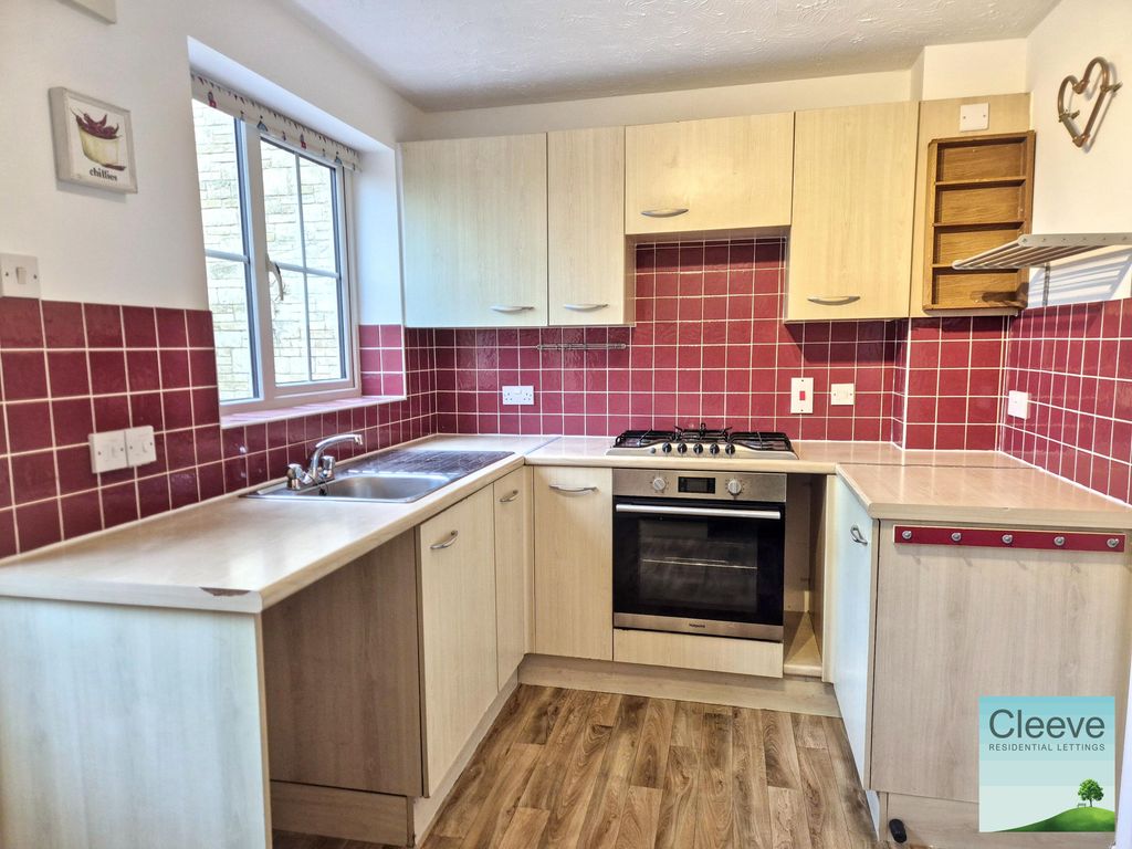 Property photo 2 of 11 1000098854