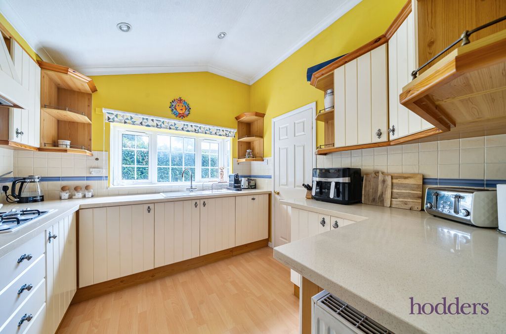 Property photo 3 of 21 7A86Ad7d-B0dc-484...