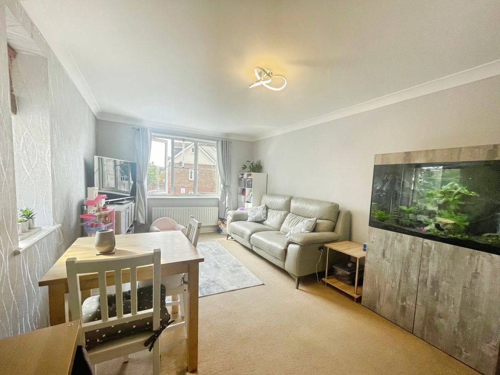Property photo 3 of 10 Pbox-Img.Jpg