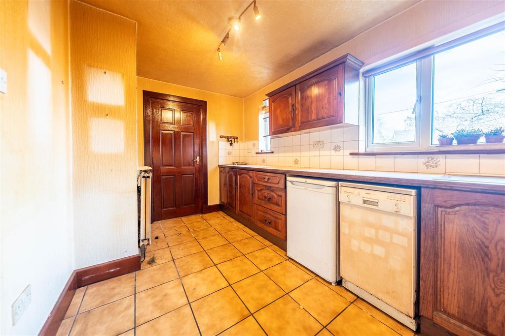 Property photo 3 of 32 Dsc01147-Hdr.Jpg